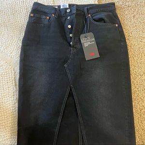 Levi deconstructed denim skirt size 30